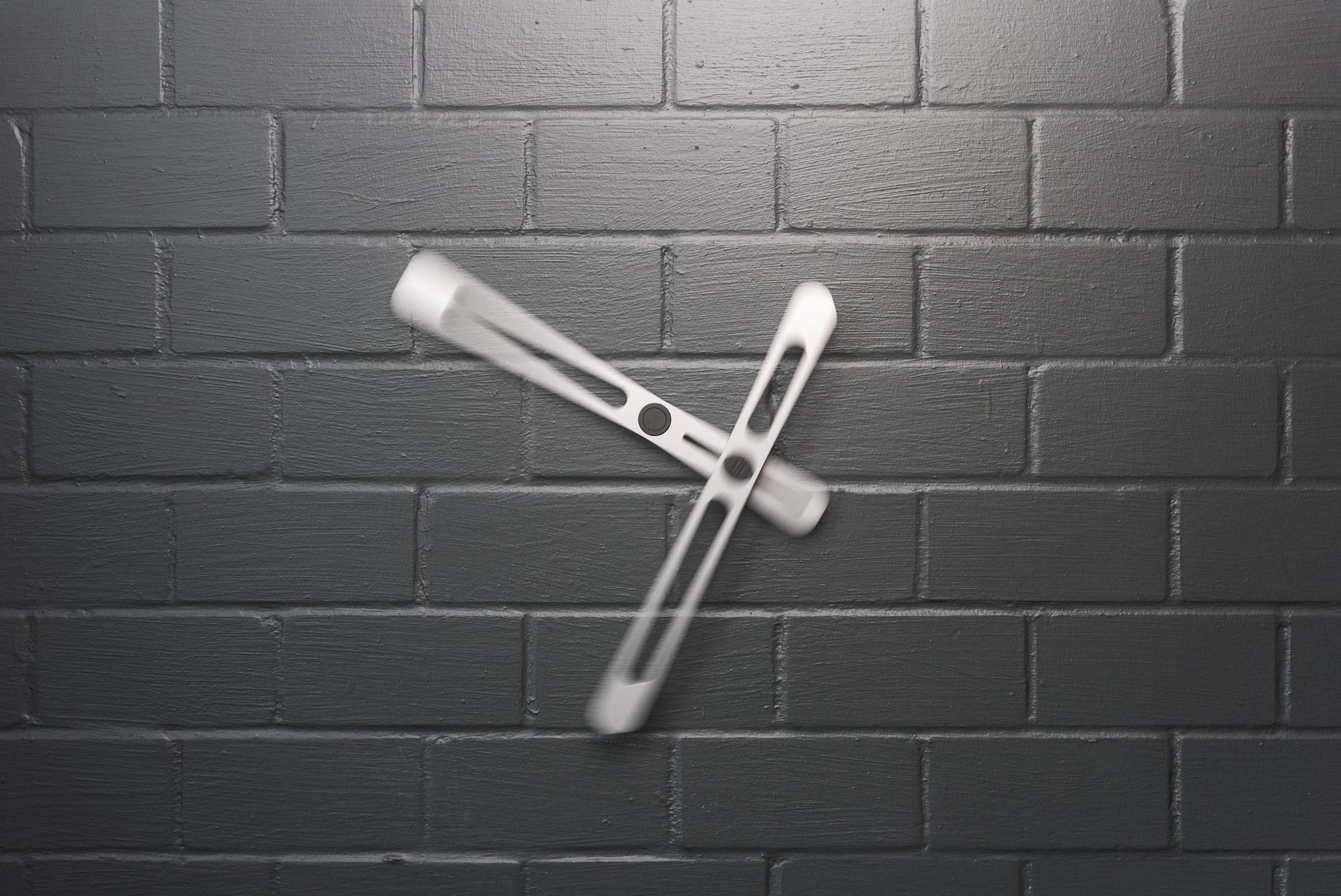 Chaospendel on the wall
