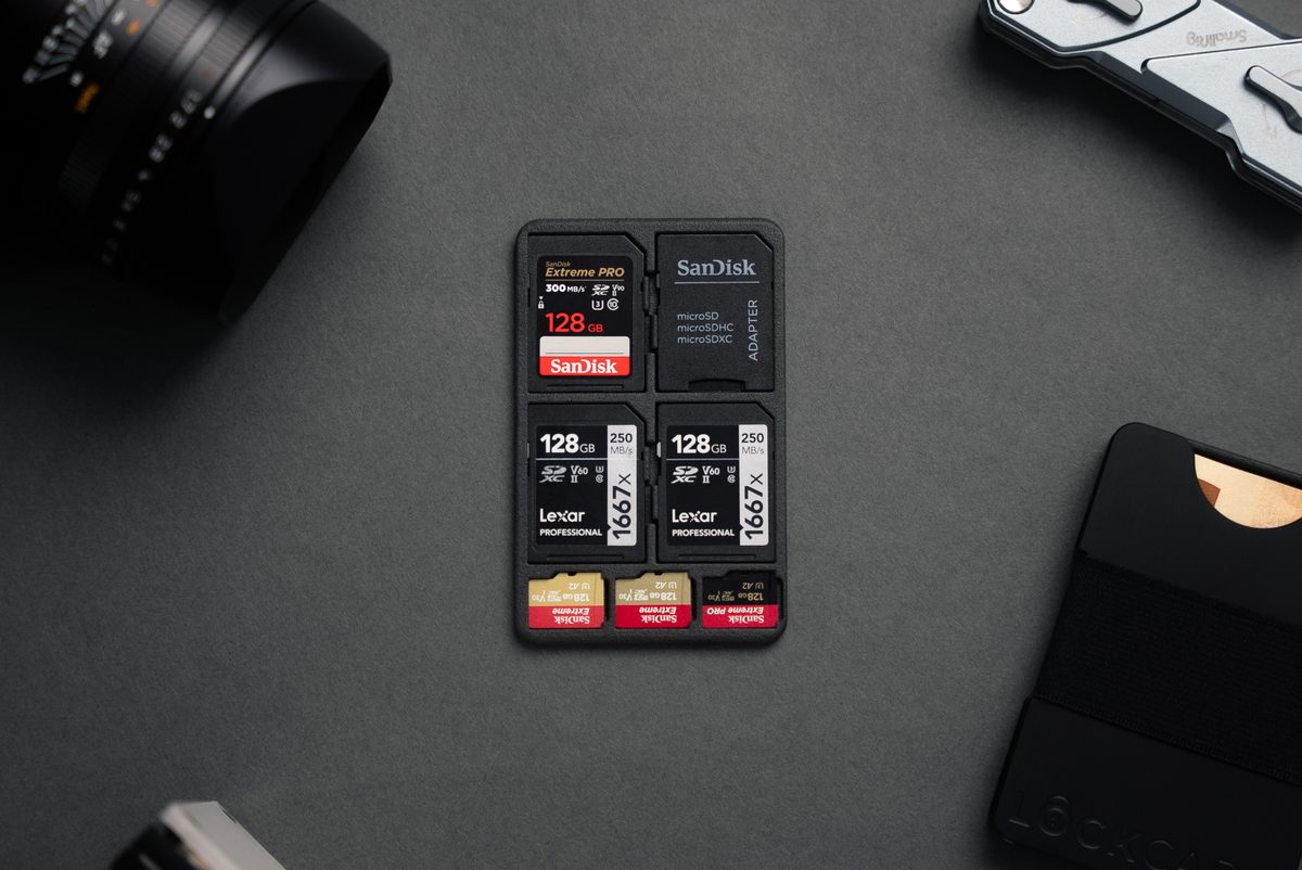 Lockcard SD card slider
